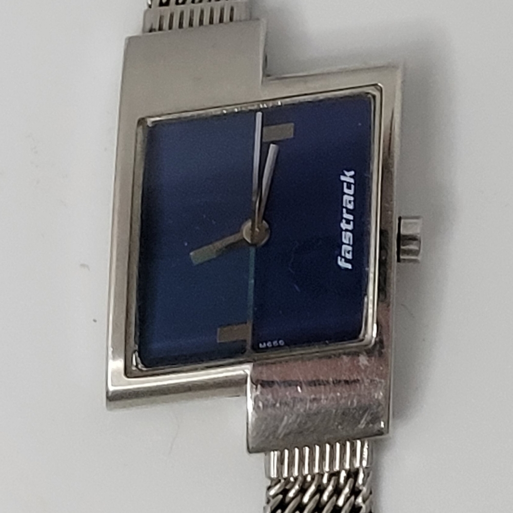 ▪︎Fastrack Women's Watch - Picture 6 of 9